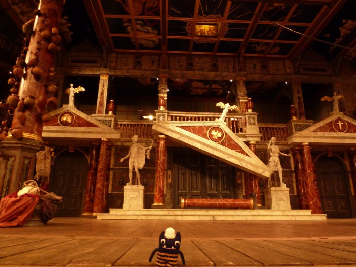 Explorer Beastie at the Globe