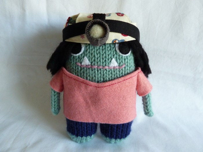 Neurosurgeon Beastie, by CrawCrafts Beasties