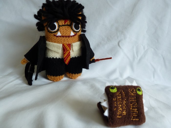 Harry Potter Beastie Recaptures The Monster Book of Monsters! (CrawCrafts Beasties)