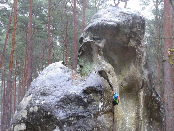 Climber Beastie goes Bouldering - J Donaldson/CrawCrafts Beasties