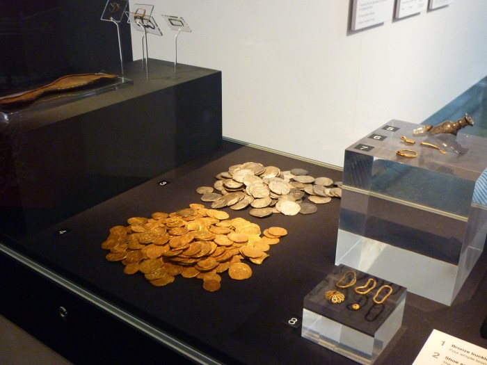 Sunken Treasure from the Girona - CrawCrafts Beasties