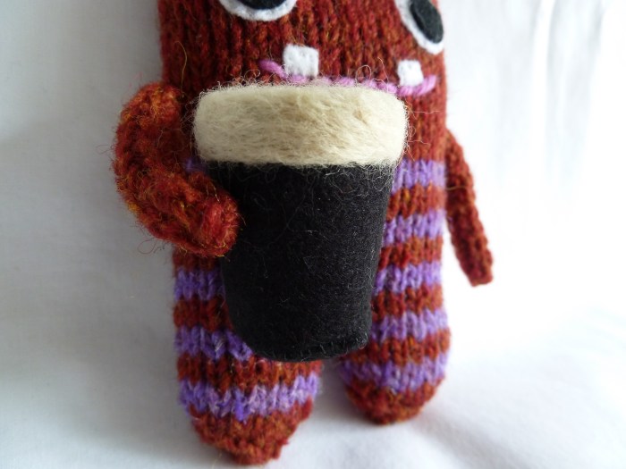 Pint Barróg Beastie by CrawCrafts Beasties