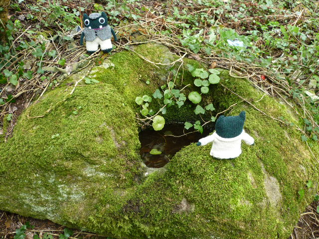 Paddy and Plunkett at the Well, Dungiven Priory - H Crawford/CrawCrafts Beasties