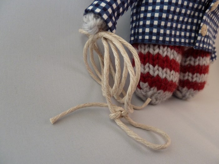 Cowboy Beastie's Lariat - CrawCrafts Beasties