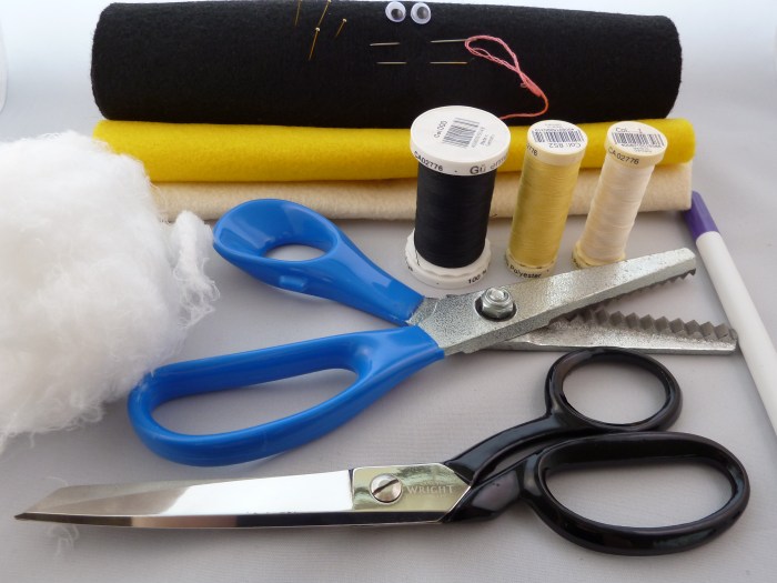 Bee Making Equipment - CrawCrafts Beasties