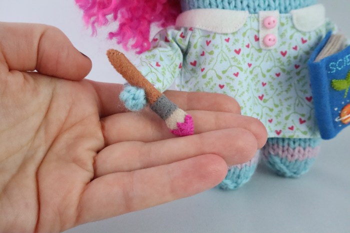 Felt Paintbrush - Sixteenth Birthday Beastie - CrawCrafts Beasties