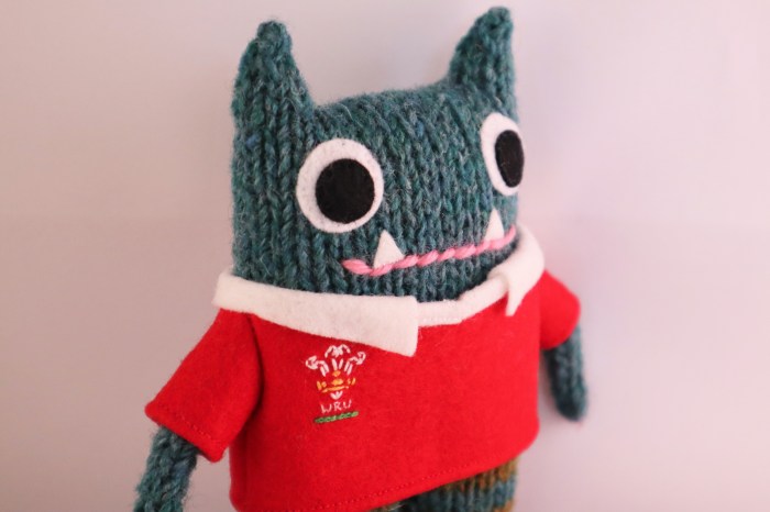 Rugby Shirt Featured - Wales Rugby Jersey - CrawCrafts Beasties