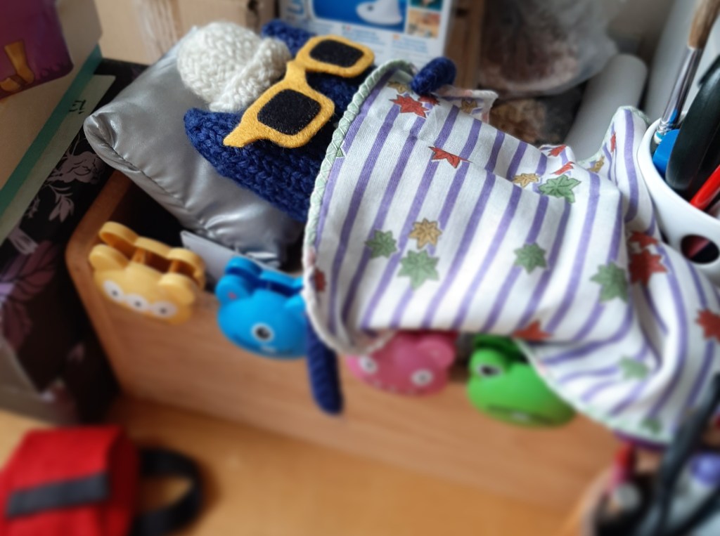 Explorer Beastie after the party - CrawCrafts Beasties