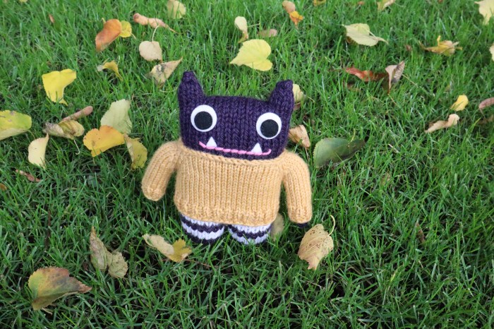 Woolly Jumper Beastie with Leaves - CrawCrafts Beasties