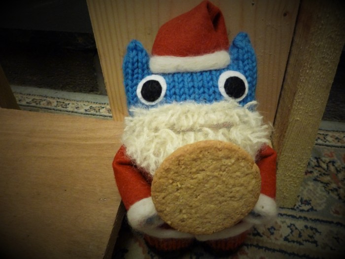 Santa Beastie with Cookie - Beastmas 2018 - CrawCrafts Beasties