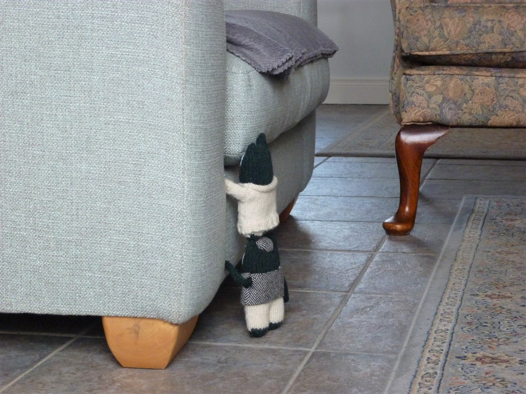 Paddy uses Plunkett as a ladder - Beastie Adventures - H Crawford/CrawCrafts Beasties