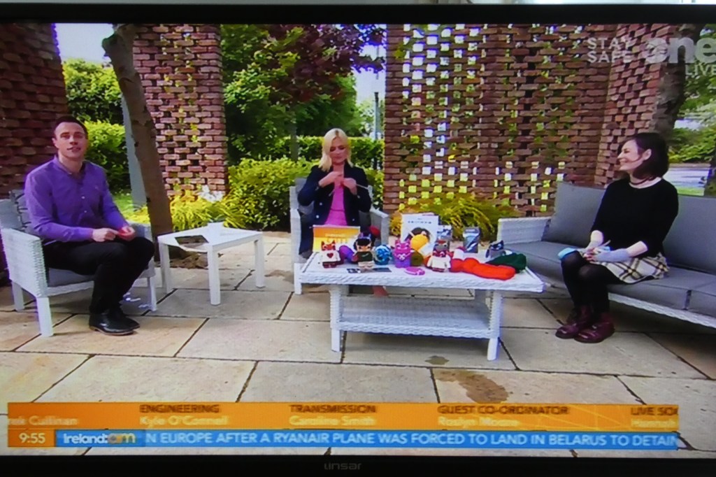 Knitting on TV - B Crawford/CrawCrafts Beasties