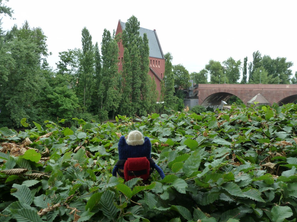Portikus, Frankfurt, From the Riverbank - CrawCrafts Beasties