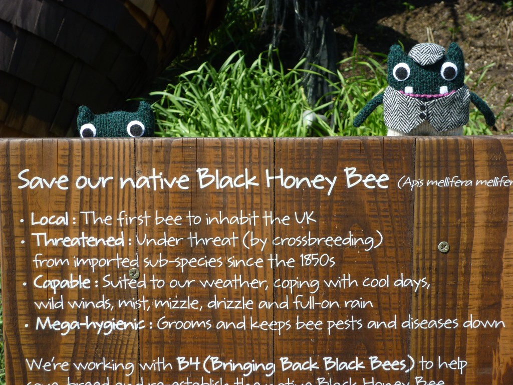 Helping the Bees - H Crawford/CrawCrafts Beasties