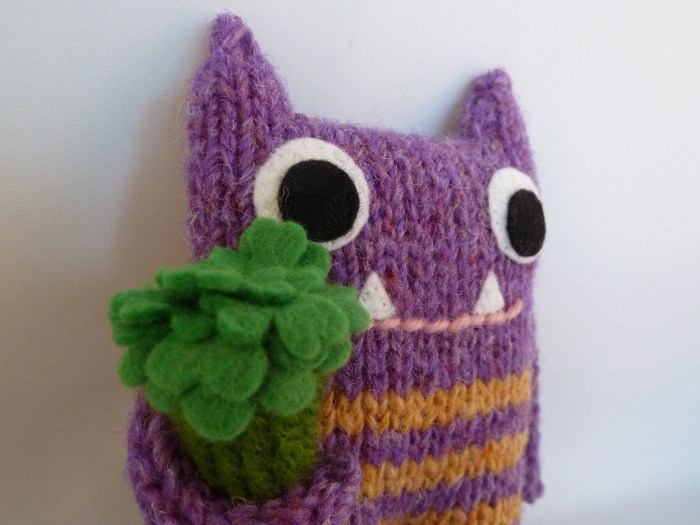 Luck O'the Irish Beastie, with Shamrocks - CrawCrafts Beasties