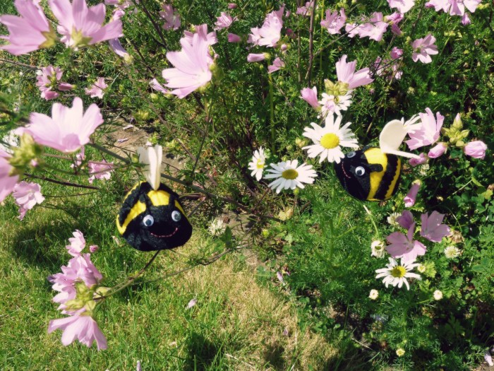 Busy Buzzy Bees - CrawCrafts Beasties