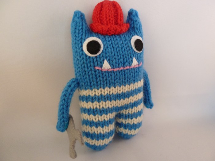 Explorer Beastie with Spanner - CrawCrafts Beasties