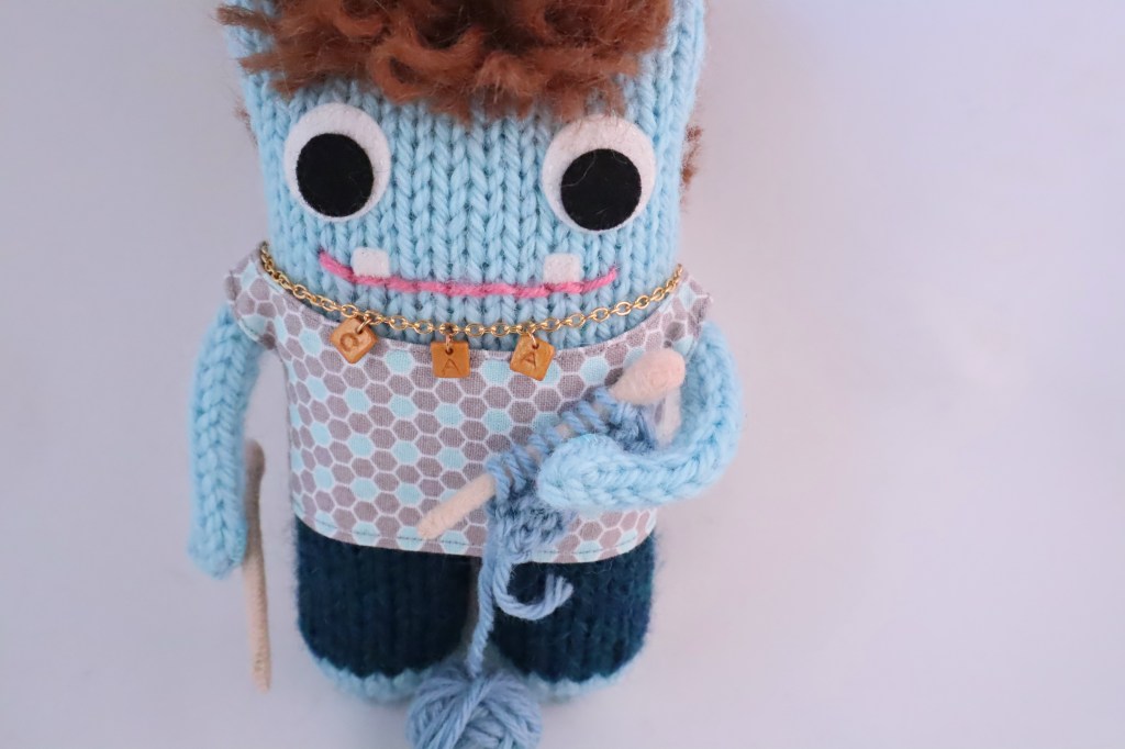 Knitting Beastie - Bespoke handmade monster by CrawCrafts Beasties